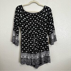 Depri Boho Black White Elephant Off the Shoulder Romper, Sz Medium
